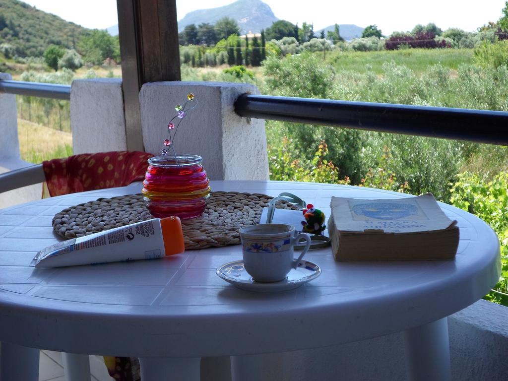 Bozelia Apartments トロニ 部屋 写真